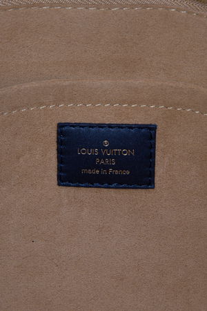  Louis Vuitton On My Side MM Bag