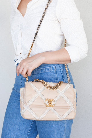 Chanel-Chanel-19-Medium-Flap-Bag-292215