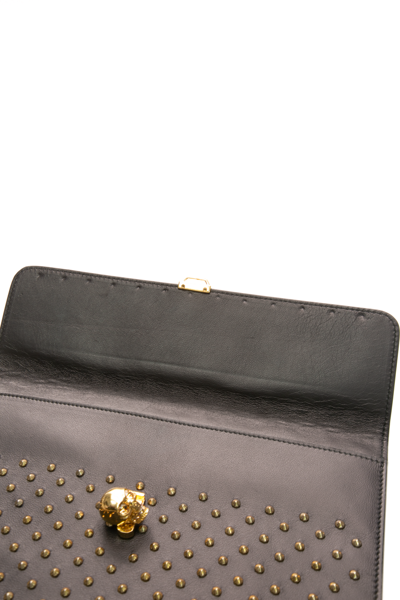 Skull Clutch