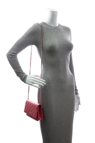 Chanel-Classic-Wallet-on-Chain-296515