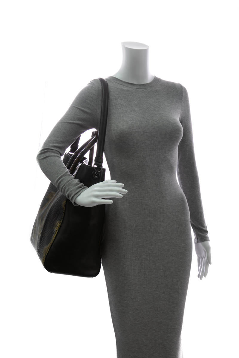 Elme Tote Bag