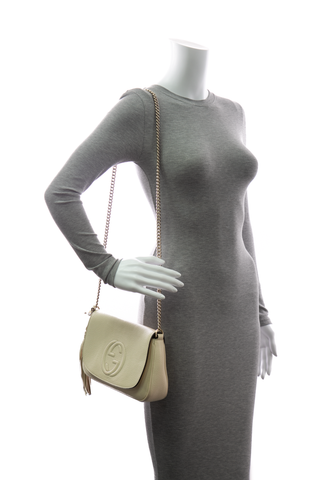 Gucci-Soho-Flap-Crossbody-Bag-296565