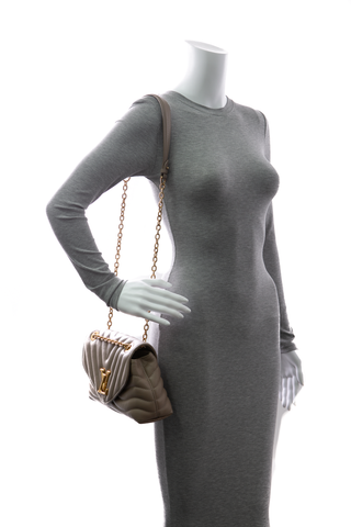 Louis-Vuitton-New-Wave-Chain-Bag-MM-298196