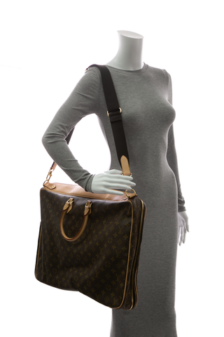 Louis-Vuitton-Garment-Cover-2-Hangers-293125