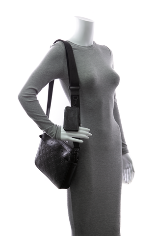 Louis-Vuitton-Duo-Messenger-Bag-298363