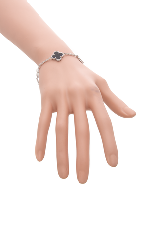 Van-Cleef-&-Arpels-Vintage-Alhambra-5- Motifs-Bracelet-296538