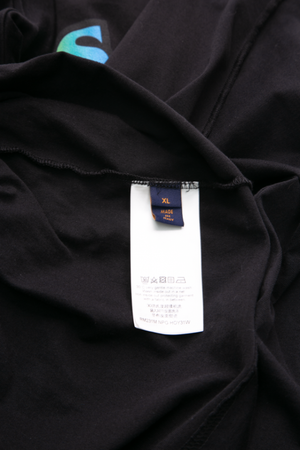 Long Sleeve T-Shirt - Size Extra Large