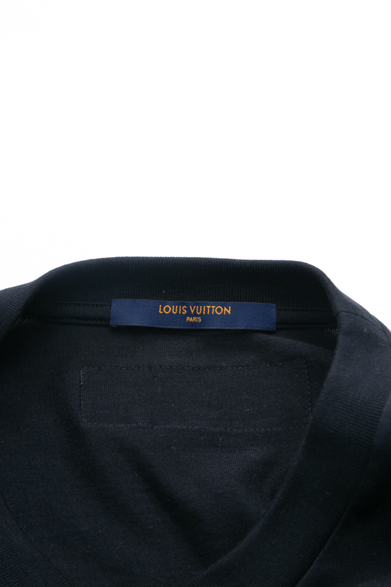 Long Sleeve T-Shirt - Size Extra Large