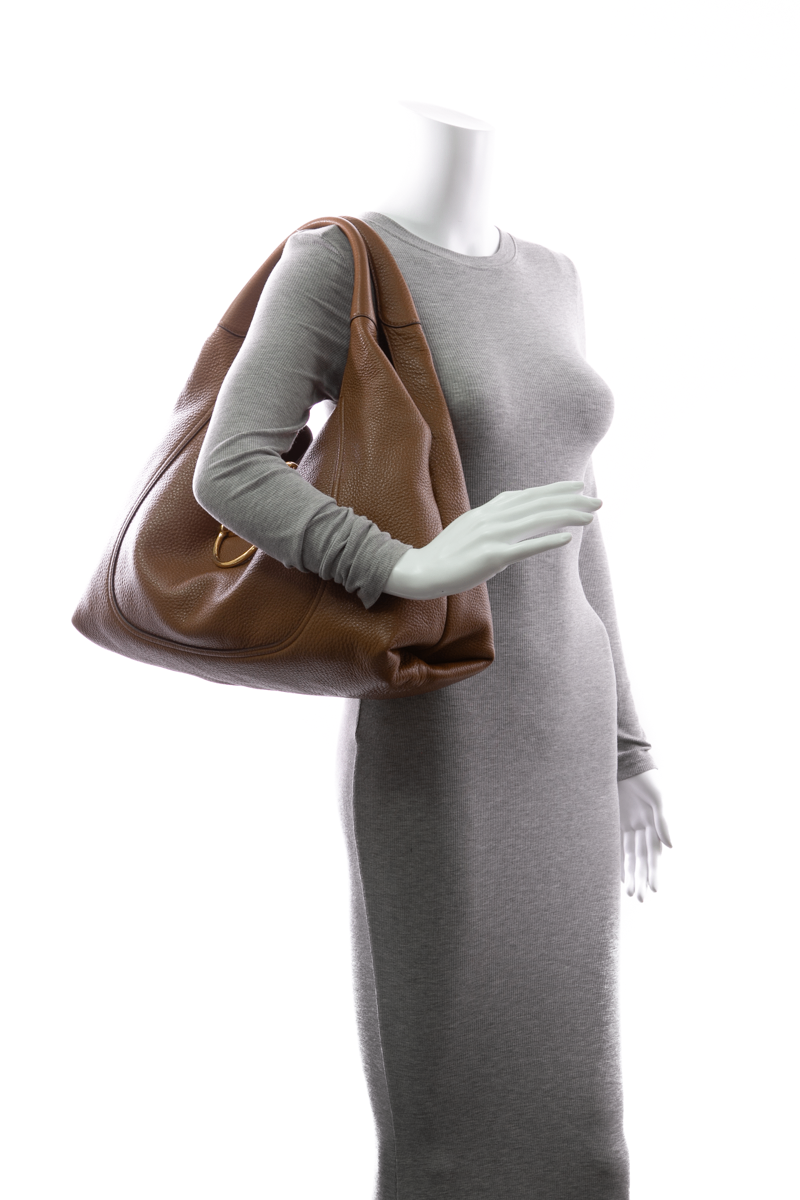 Gucci-Maxi-Softbit-Shoulder-Bag-300595
