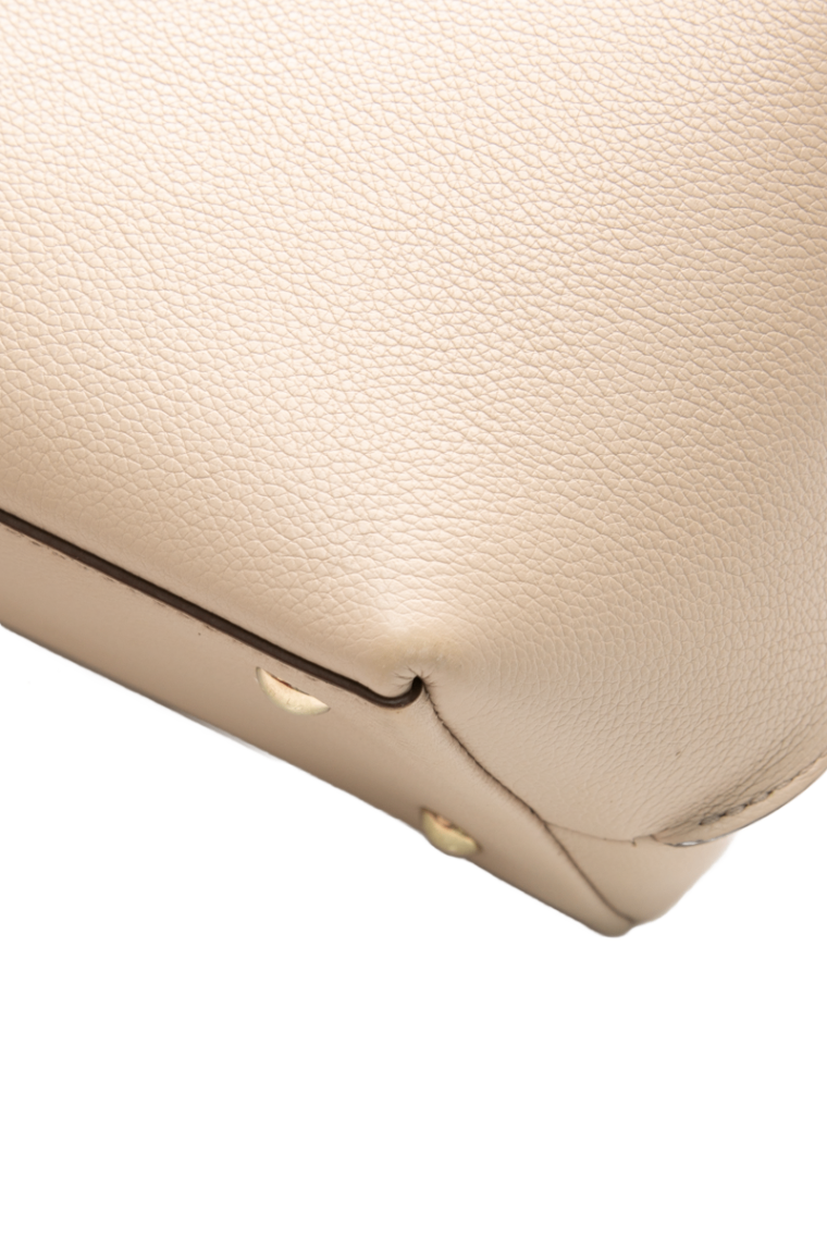 Louis Vuitton - Beige Lock Me Ever MM Top Handle