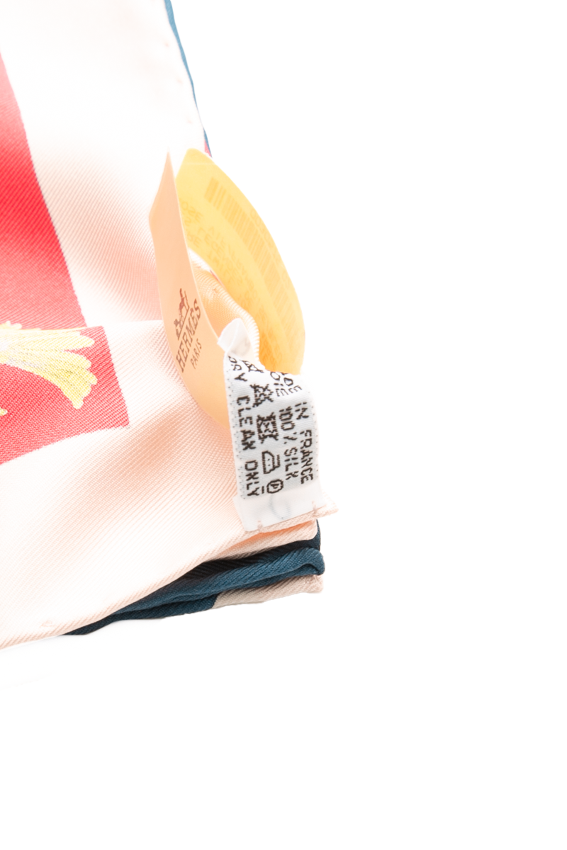 Les Legendes De L'Arbre Scarf 90