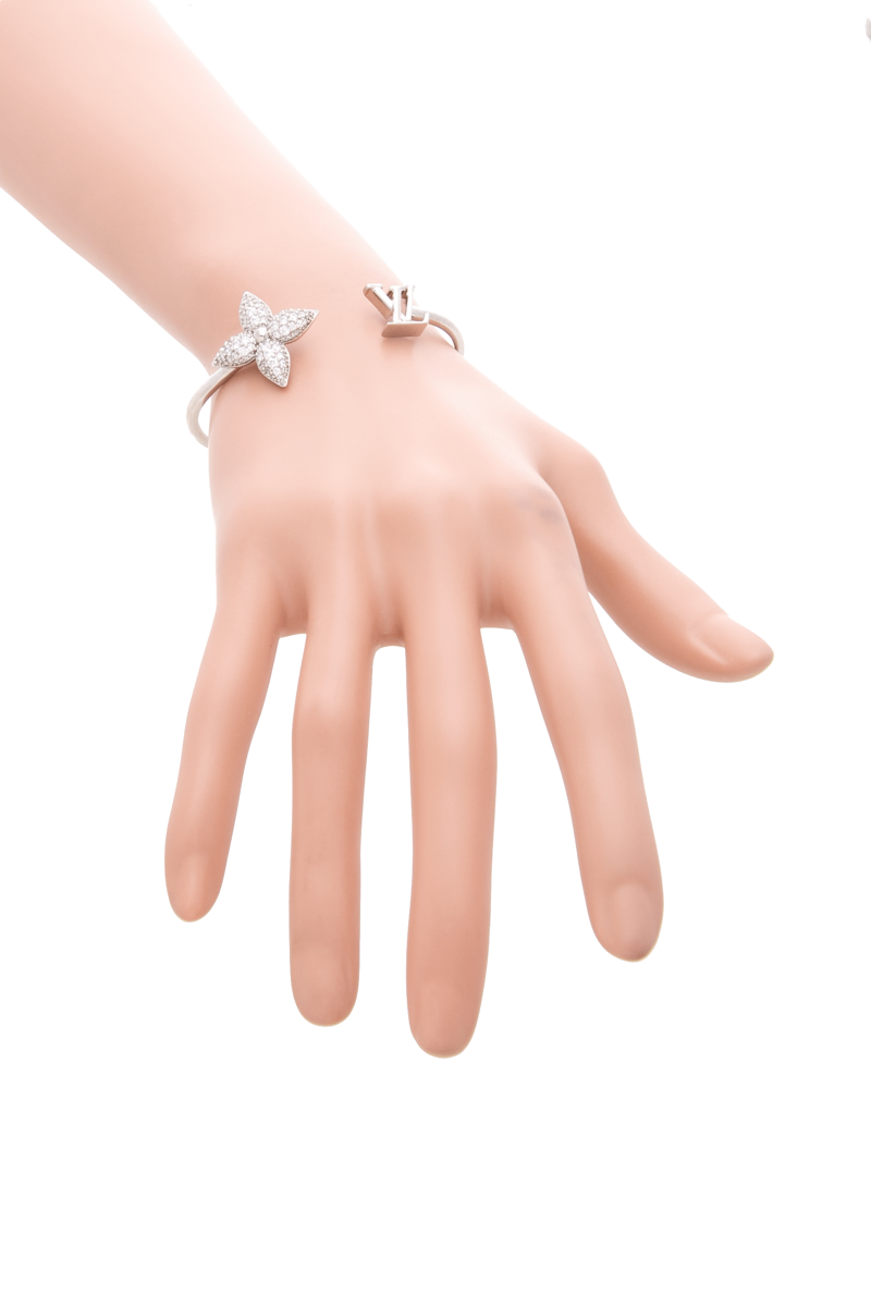 Louis Vuitton - Palladium Metal Louisette Sig. Bracelet
