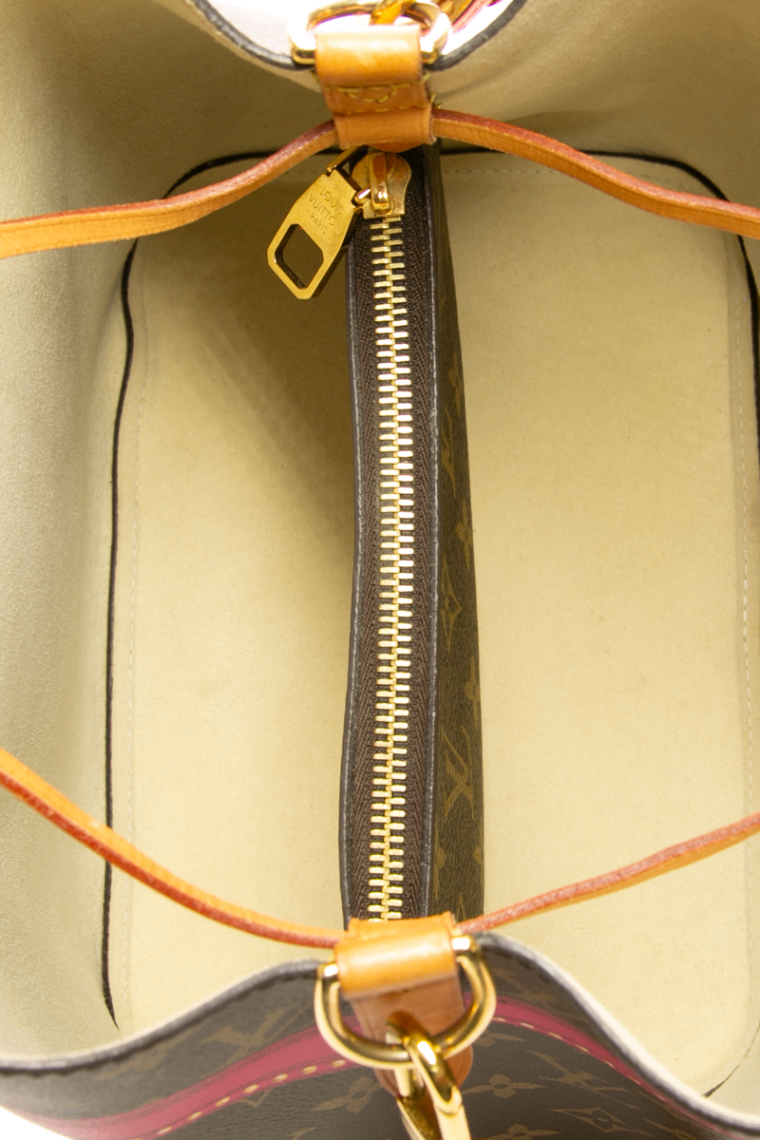 Louis Vuitton - Monogram Summer Trunks NeoNoe MM Shoulder Bags