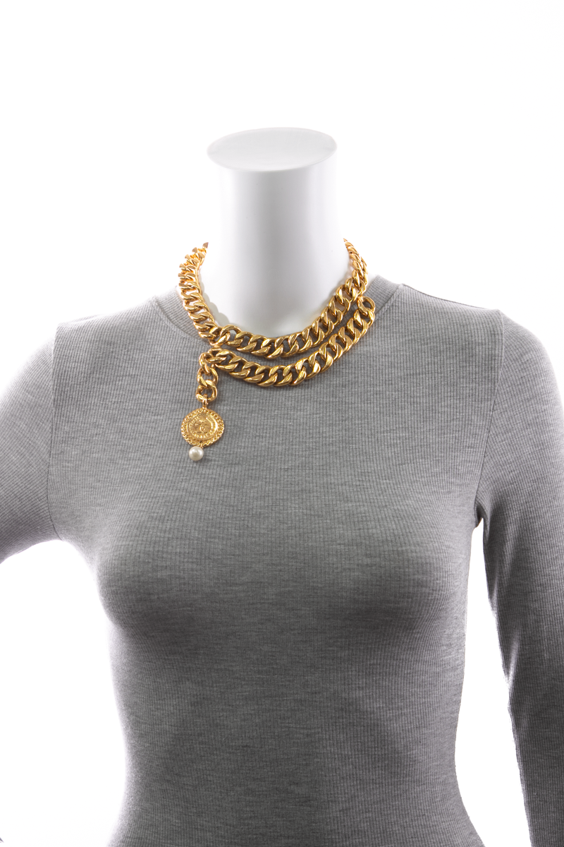 Chanel-Vintage-Pearl-Chain-CC-Choker- Necklace-300725