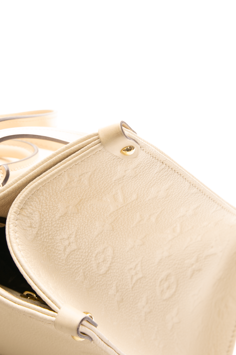 Louis Vuitton - Cream OnTheGo MM Tote