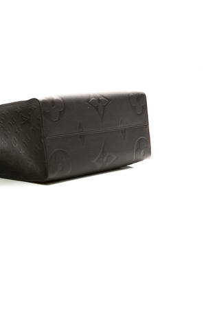 Louis Vuitton - Black OnTheGo MM Tote