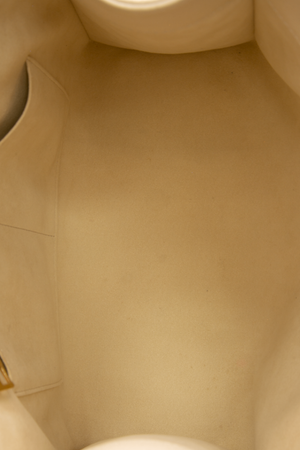 Louis Vuitton - Cream OnTheGo MM Tote