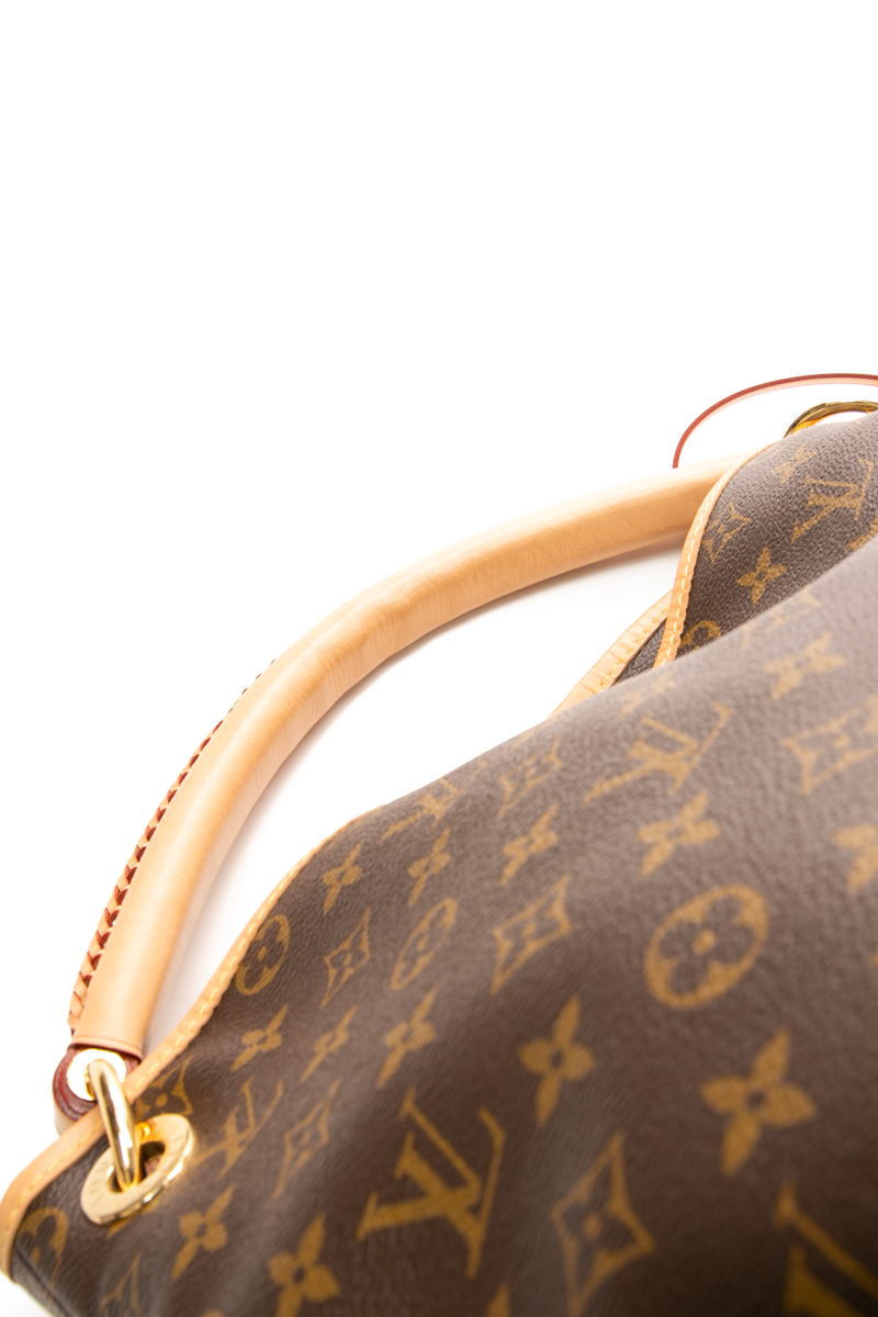 Louis Vuitton - Monogram Artsy MM