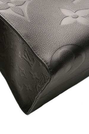 Louis Vuitton - Black OnTheGo MM Tote