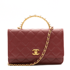 Chanel-Pearl-Top-Handle-Wallet-on-Chain-300825