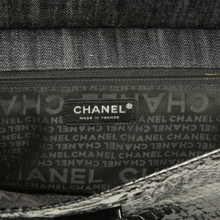 Chanel - Denim/Python VTG Shoulder Bag