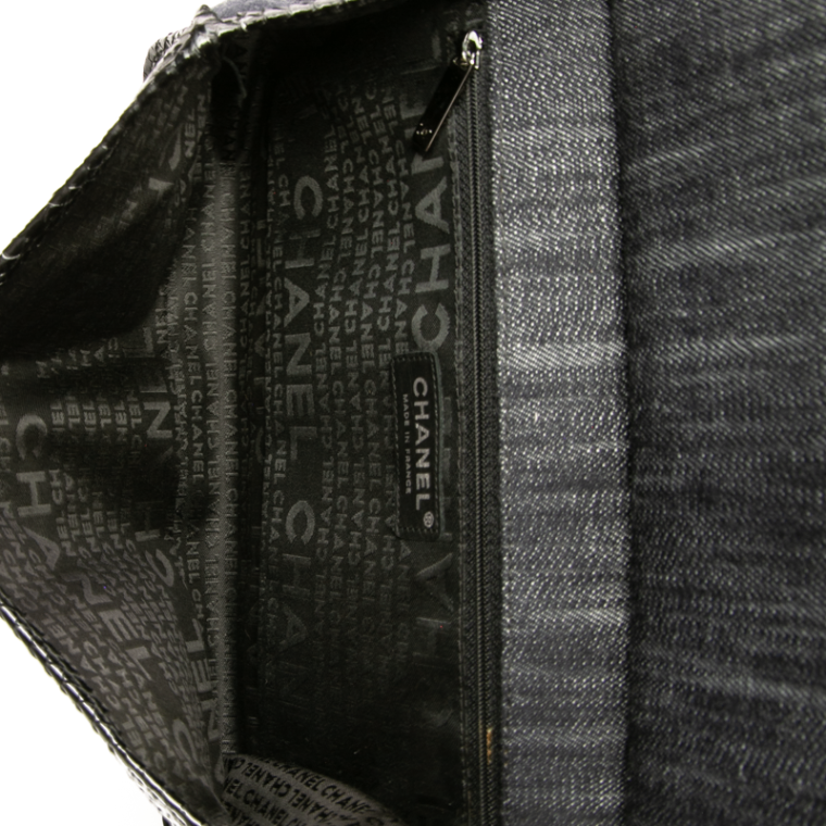 Chanel - Denim/Python VTG Shoulder Bag