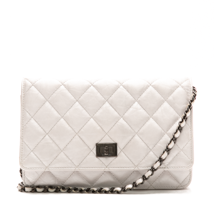 Chanel-Reissue-Wallet-on-Chain-300832