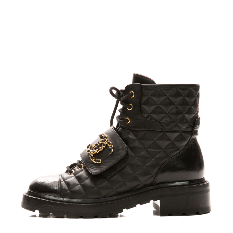 Chanel-Quilted-Chain-Lace-Up-Boots- Size-39-300823