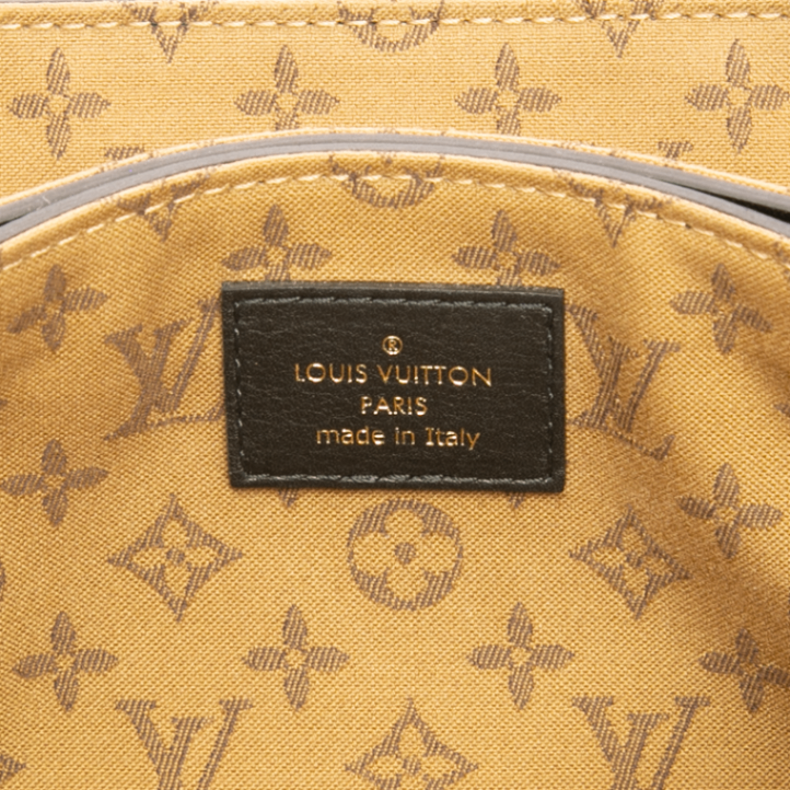 Rendez Vous Shoulder Bag