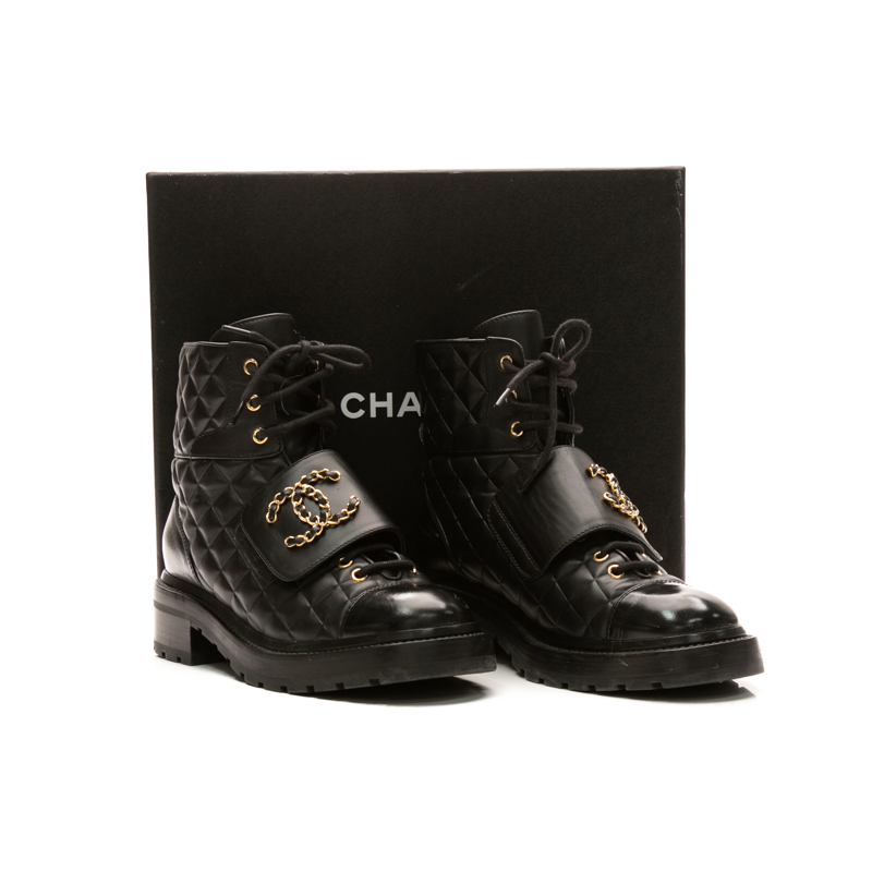Quilted Chain Lace Up Boots - Size 39