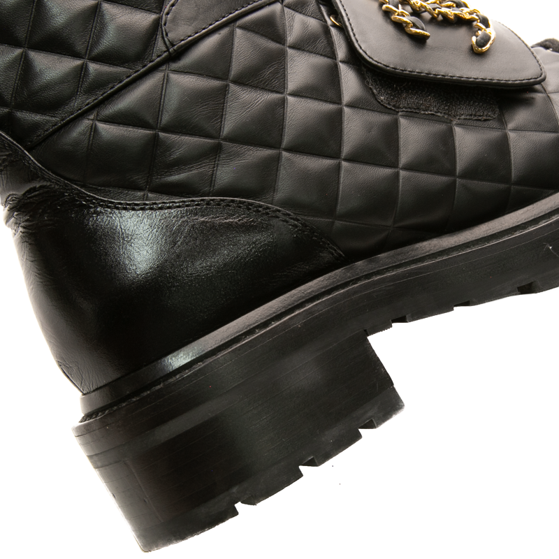 Quilted Chain Lace Up Boots - Size 39
