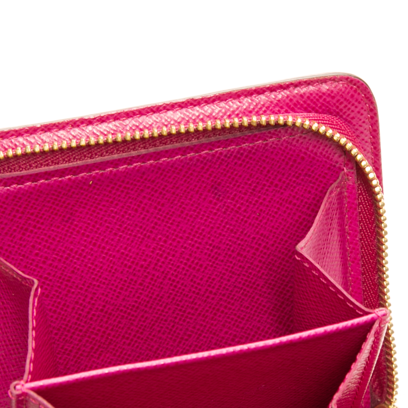 Compact Zipped Wallet