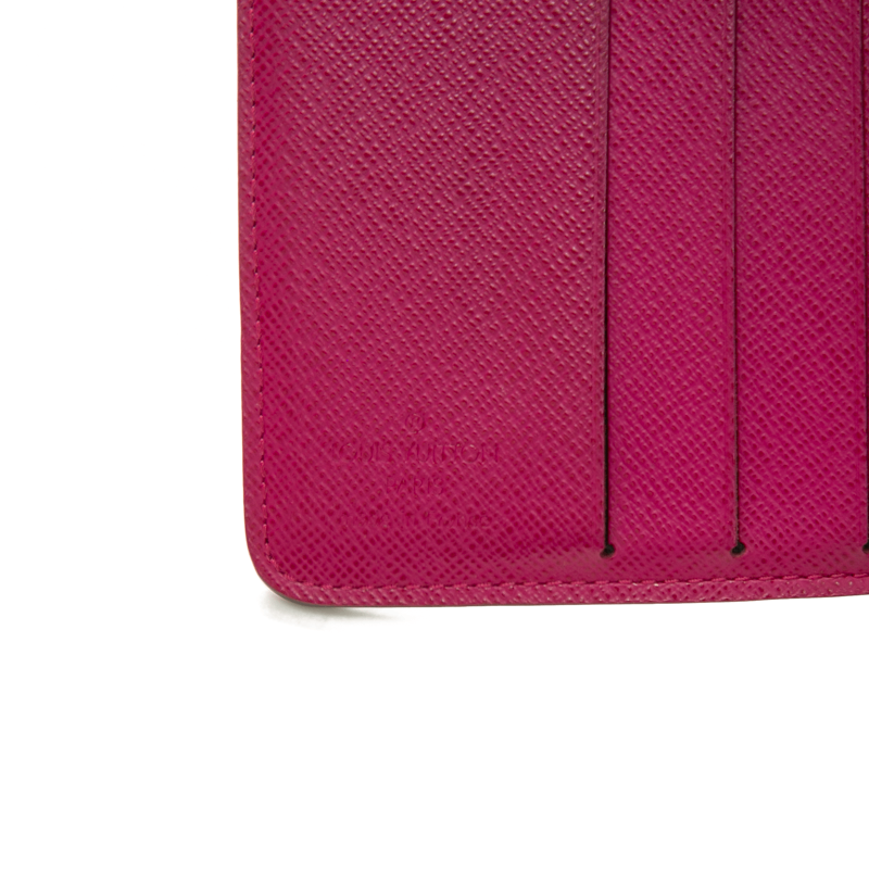 Compact Zipped Wallet