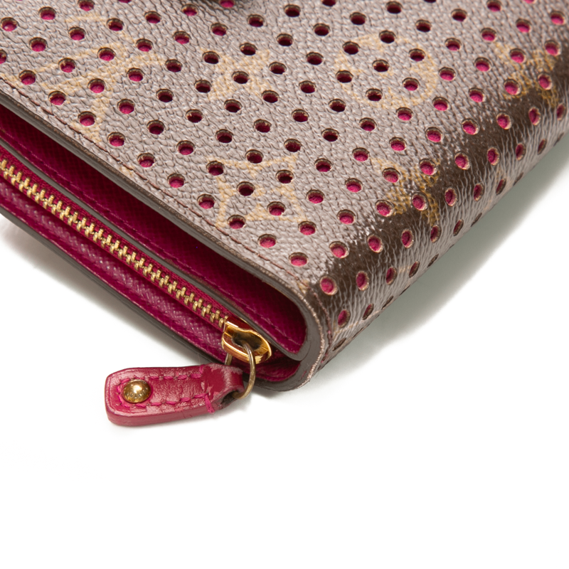 Compact Zipped Wallet