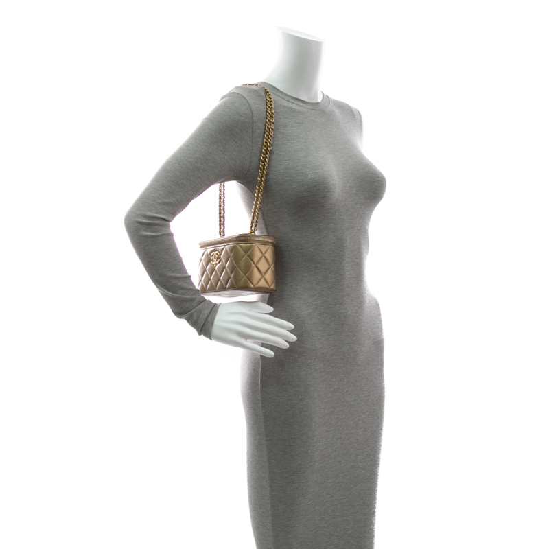 Chanel-Dynasty-Vanity-On-Chain-300966