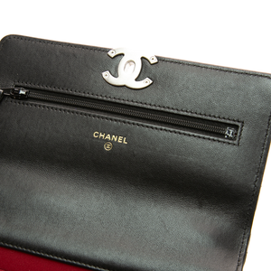 Chanel - Black Lambskin 19 WOC