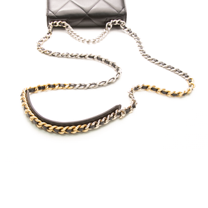 Chanel - Black Lambskin 19 WOC
