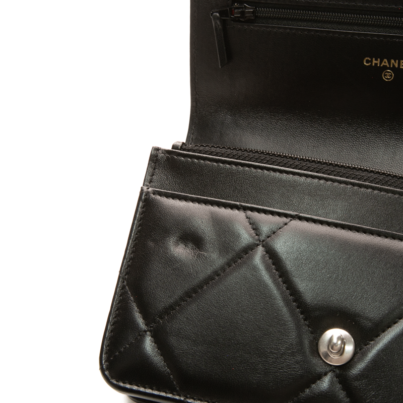 Chanel - Black Lambskin 19 WOC