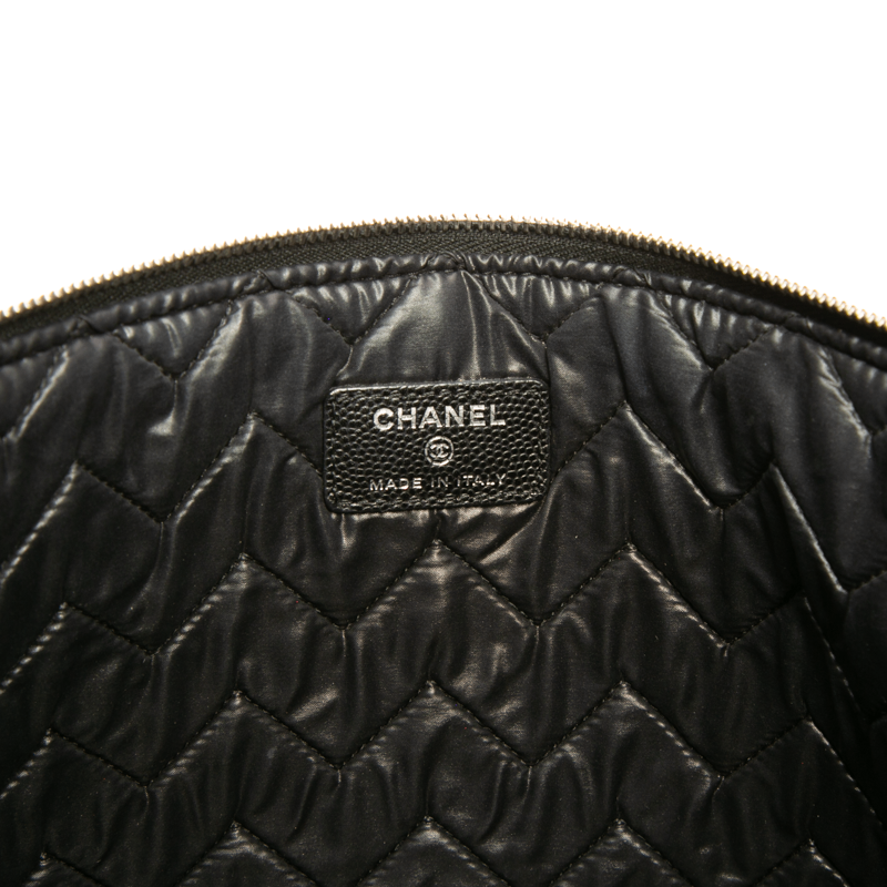 Large Chevron O Case Zip Pouch