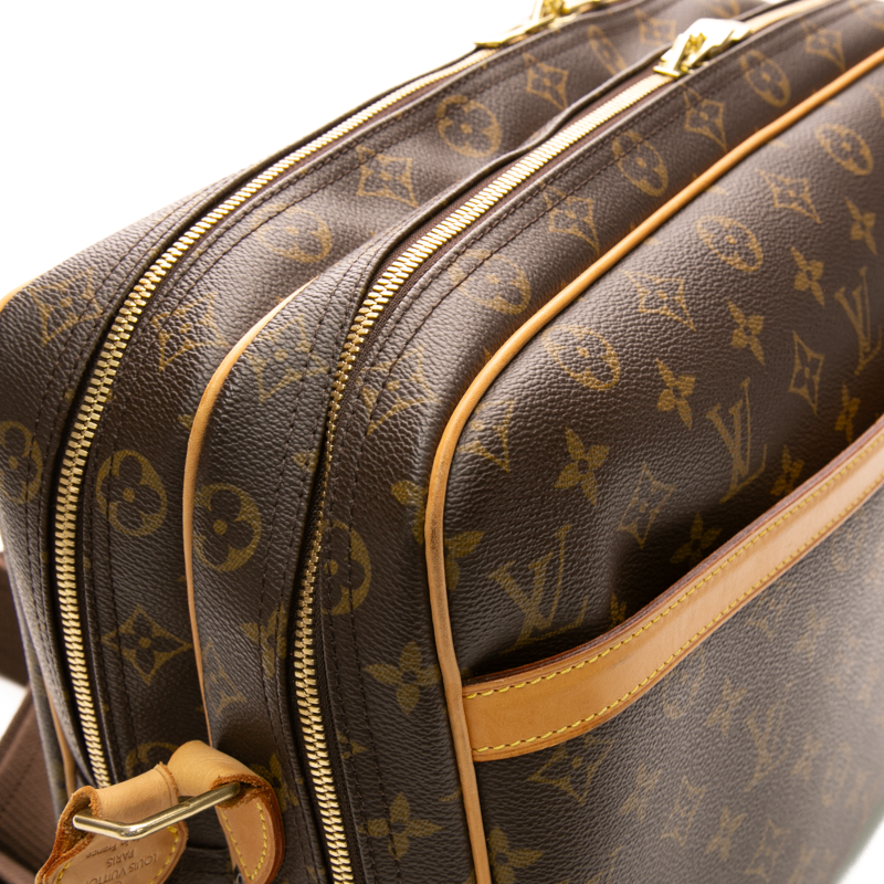 Louis Vuitton - Monogram Reporter GM
