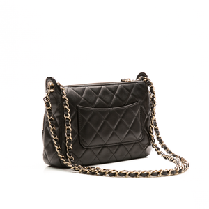 Small Preppy Pocket Clutch With Chain