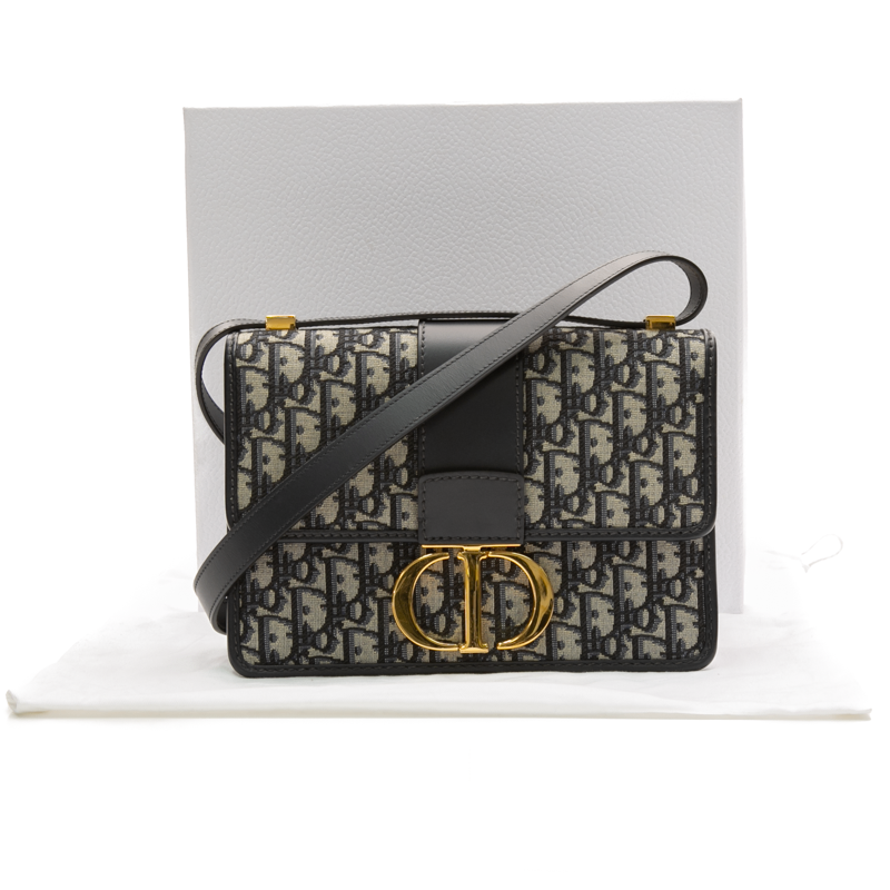 30 Montaigne Flap Bag