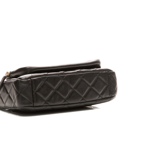 Small Preppy Pocket Clutch With Chain