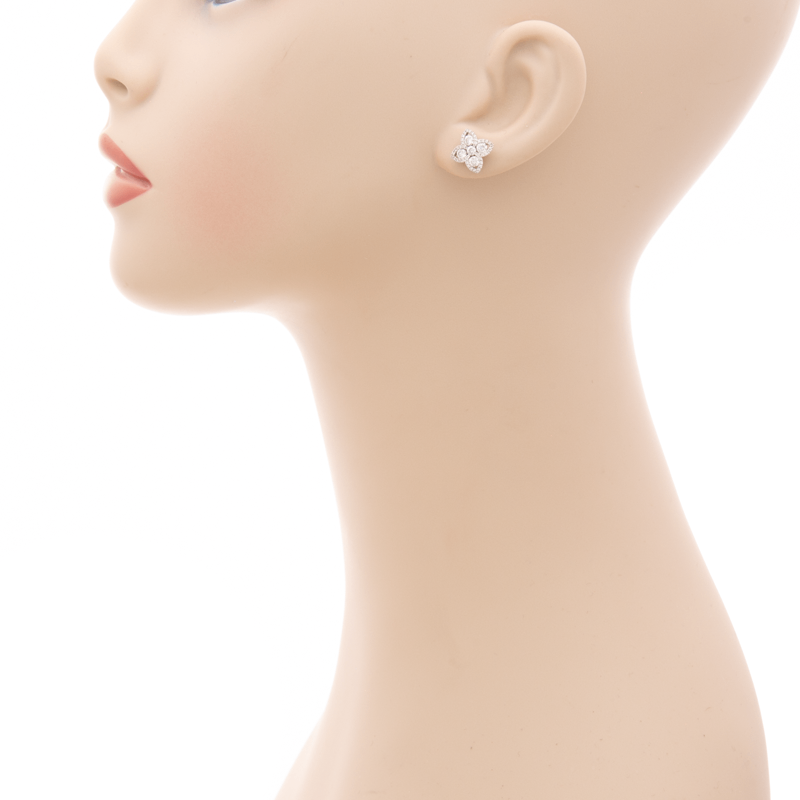 Fine-Jewelry-18K-White-Gold-Diamond- Stud-Earrings-301000