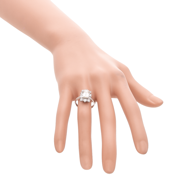 Fine-Jewelry-Platinum-Diamond- Engagement-Ring-Size-6.75-300999