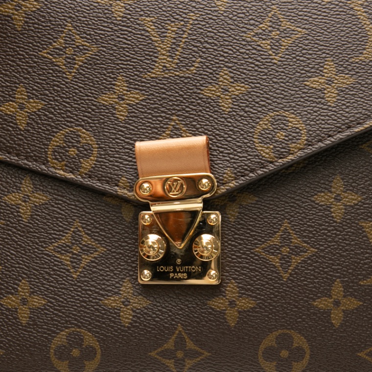 Pochette Metis Bag