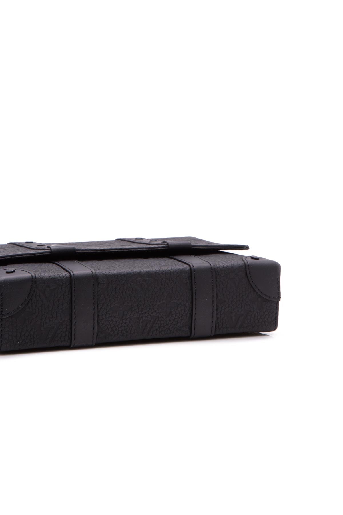 Messenger soft trunk bag Louis Vuitton Black in Polyester - 33788249