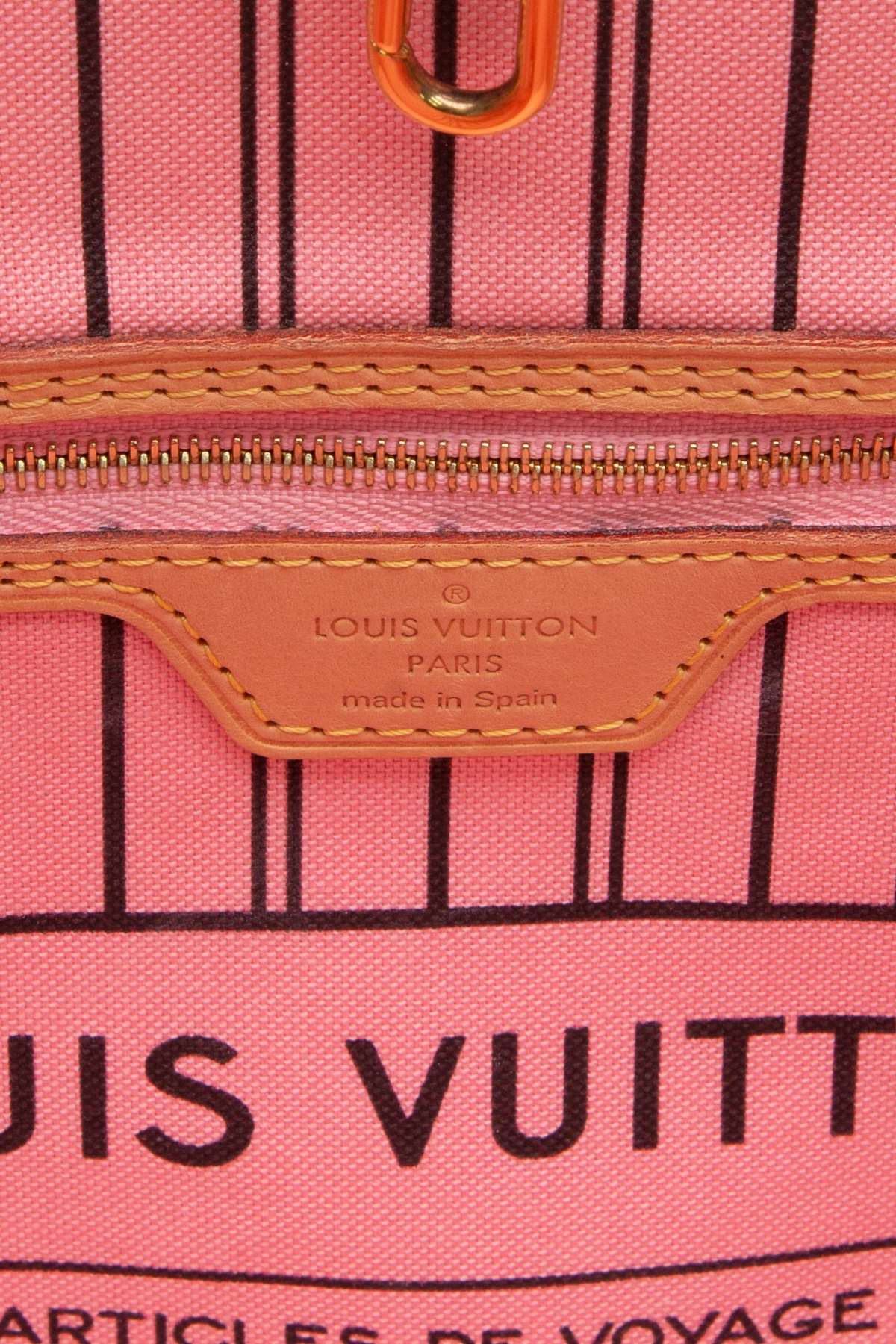 White Louis Vuitton Damier Azur Neverfull MM Tote Bag, Louis Vuitton  Spring 2016