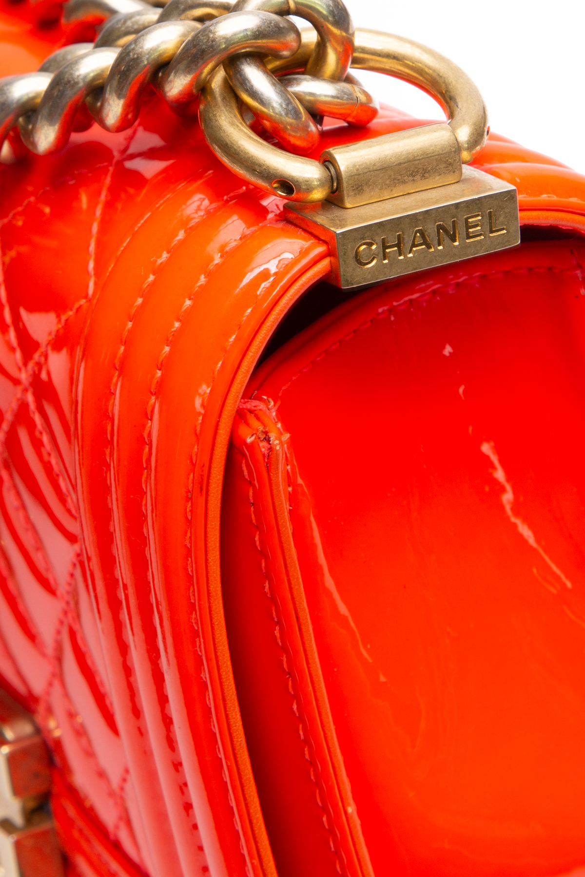 Chanel boy discount bag patent leather