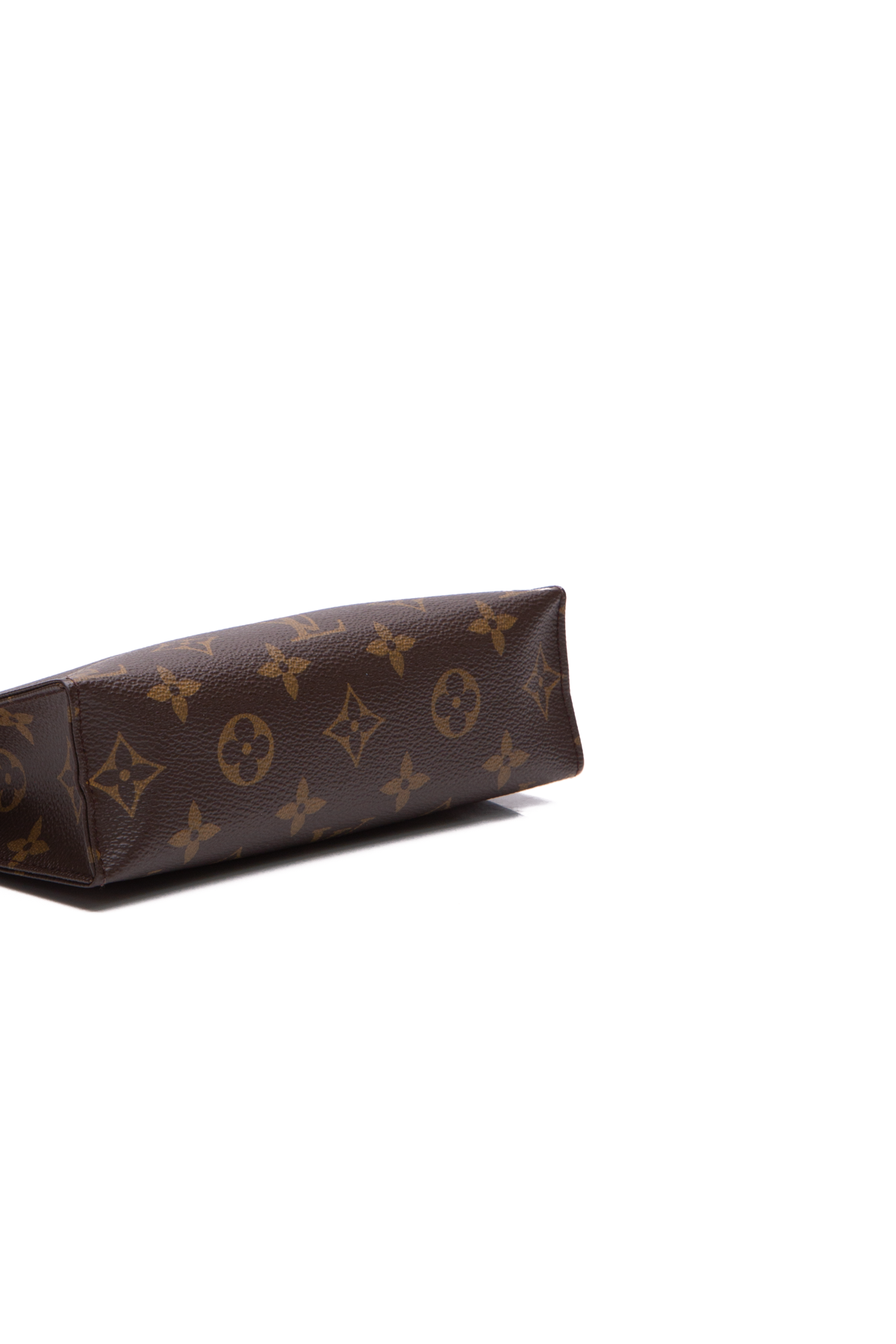 New toiletry pouches with vachetta coming : r/Louisvuitton
